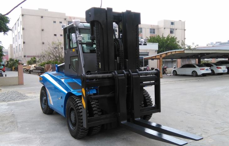 12T FORKLIFT ILMAISEKSI