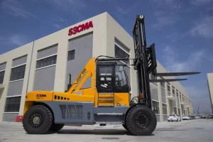 Haarukkatrukki  30  Ton CUMMINS-dieselmoottorilla