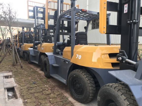 7 Ton Forklift Diesel Engine Work For Heavy Duty Logistics Center And Rental