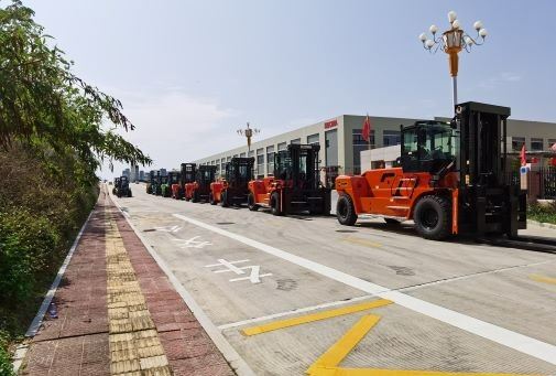 25 Ton Forklift Attach Steel Coil Rotation